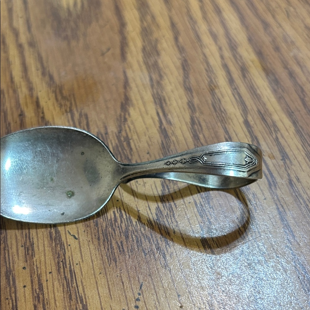 Vintage Tudor Plate Oneida Community Mace Baby Spoon